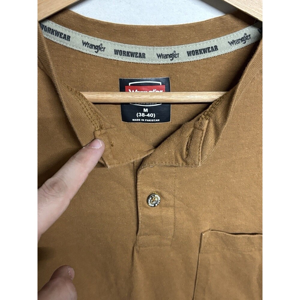 Wrangler T- Shirt Men's M Brown Short Sleeve Pocket Workwear - Picture 2 of 4